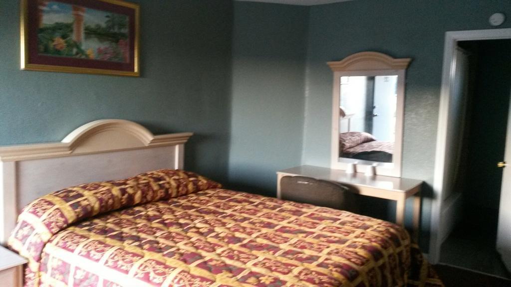 Deluxe Inn Pomona Quarto foto