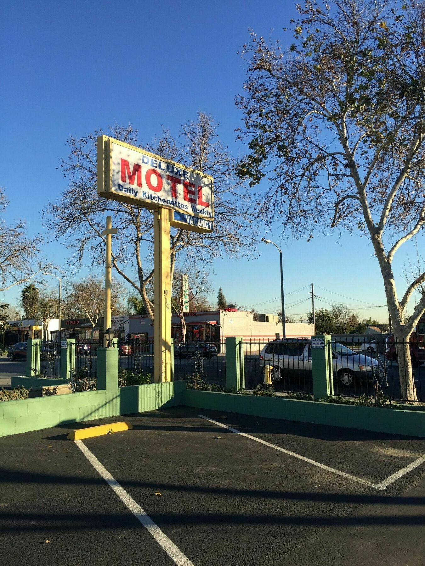 Deluxe Inn Pomona Exterior foto